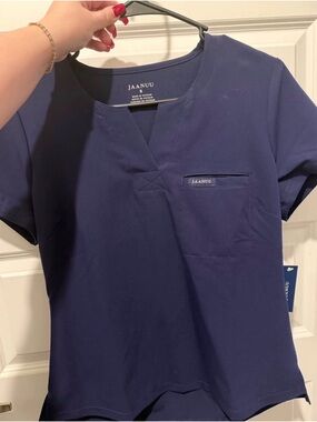 Jaanuu Short Sleeve V-Neck Scrub Top in Navy Blue
